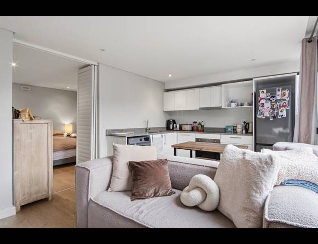 1 BEDROOM APARTMENT FOR SALE IN CLAREMONT UPPER